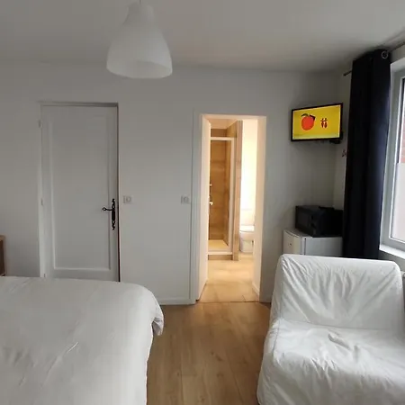 Hotellille